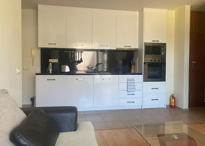 Pool View, 2 Bedroom Apartman *